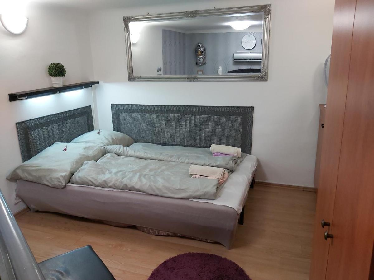Like Studio City Centrum, Wifi, Terrace Budapest Exterior photo